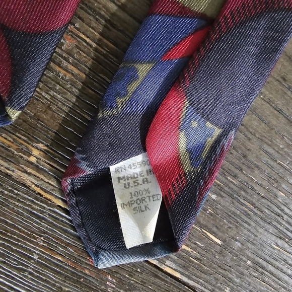 Vintage 90s Mark Alexander Abstract Red Floral Silk Tie - Picture 2 of 4